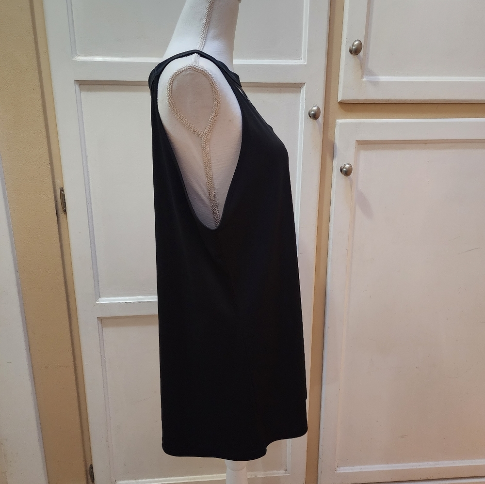 SHEIN Women's Criss-cross Cut-Out Sleeveless Top - Picture 11 of 13